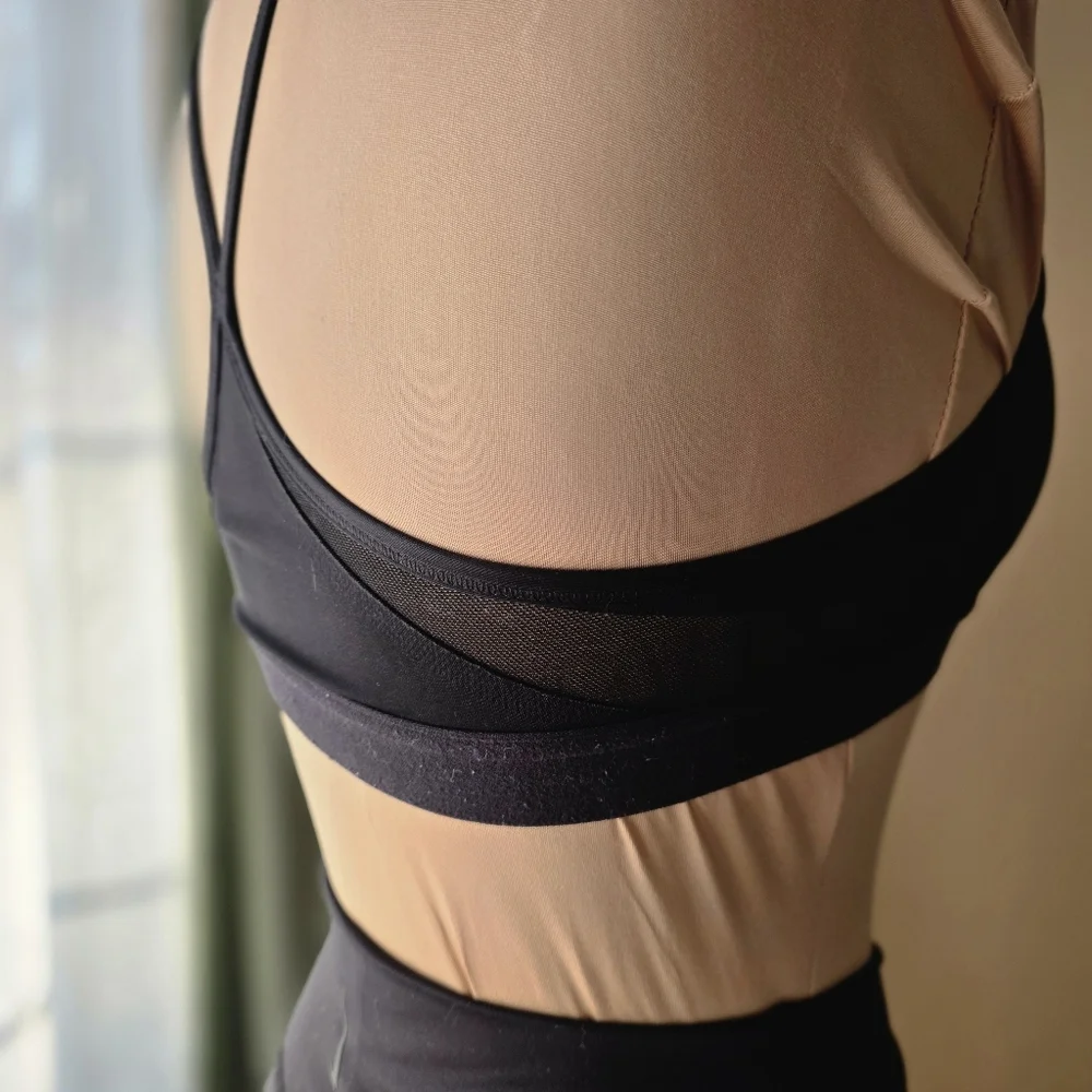 Nike Vented Black Lightly Padded‎ Sports Bra Size Women's Extra Small